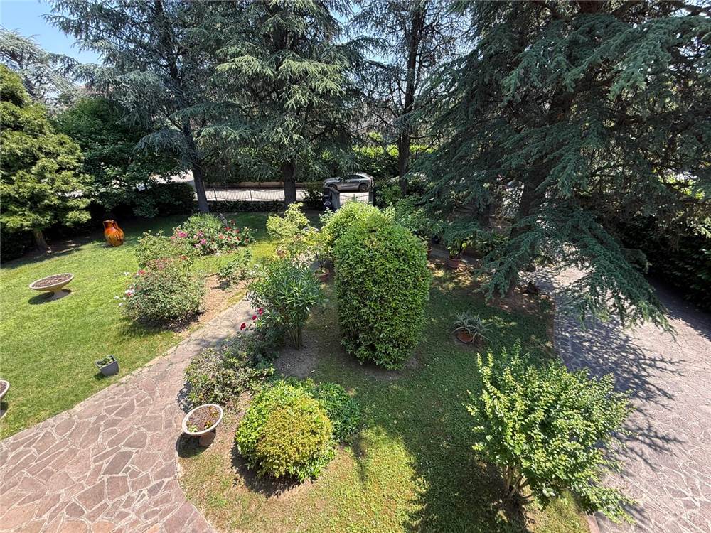 VISTA SUL GIARDINO